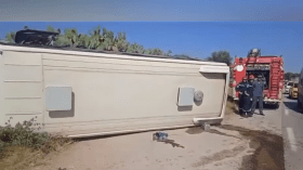 سكيكدة: إصابة 14 شخصا في انقلاب حافلة لنقل المسافرين