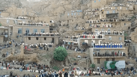 فيديو قرية كاملة تخرج لآداء أنشودة النبي محمد ردا على الإساءة.. ما حقيقته؟