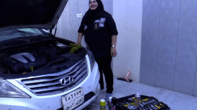 أول إمرأة “ميكانيكي”.. هل هي ليبية أم عراقية؟