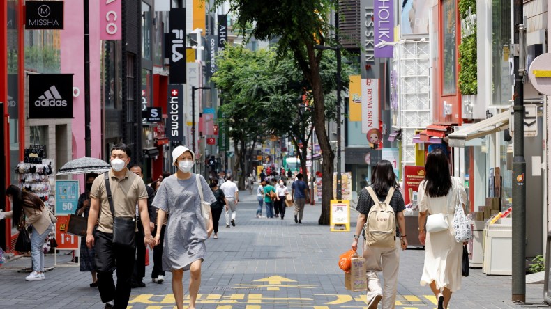 كوريا الجنوبية تلغي إلزامية إجراء اختبار PCR لدخول أراضيها