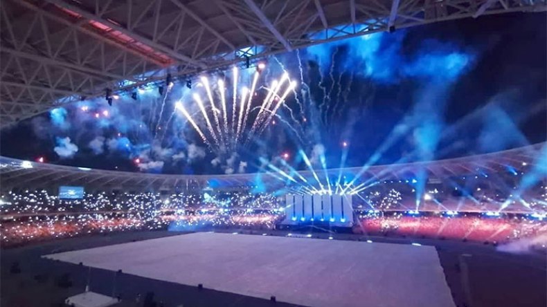 الجزائريّون بصوت واحد.. الحفلُ كان مُبهرا