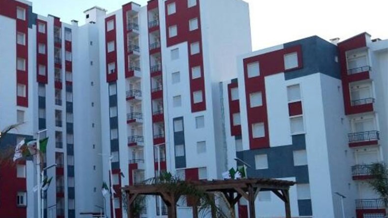 سكان 3000 مسكن عدل “SKN” سيدي عبد الله يستعجلون تدخل السلطات