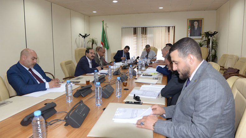 16 مرسومًا وقانونًا في انتظار التكييف مع “الاستثمار الجديد”