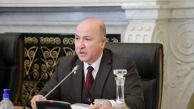 الوزير الأول يدعو الرياضيين الجزائريين إلى تشريف الراية الوطنية