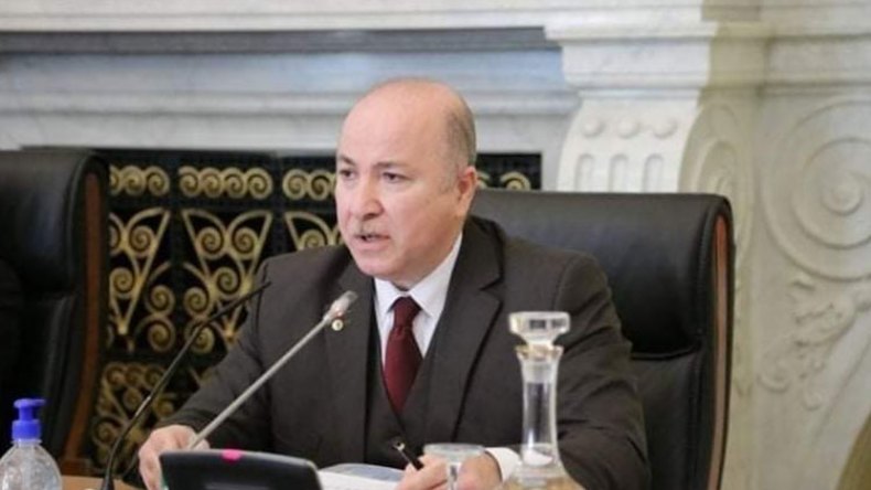 الوزير الأول يدعو الرياضيين الجزائريين إلى تشريف الراية الوطنية