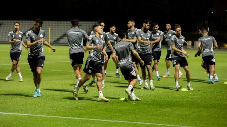 تأخّر انطلاق مباراة “الخضر” وإيران