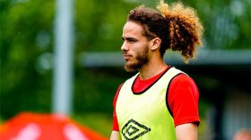 براهيمي يعاني مع نيس الفرنسي بسبب المدرب فافر