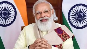 سفيه هندوسيّ يطاول السّحاب!