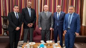 رئيس “الكاف” بِالجزائر في سبتمبر المقبل