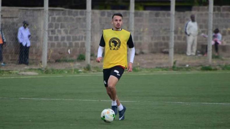 بِالفيديو: تشييع جنازة اللاعب “بن حمودة”