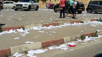 ما وراء.. ومن وراء تمزيق الكراريس وتكسيـر الطاولات !!؟