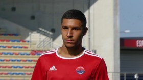 عدّة أندية أوروبية مُهتمّة بِهذا الدولي الجزائري الشاب