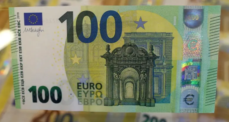 Aéroport d’Alger: 60.100 euros saisis par les douanes