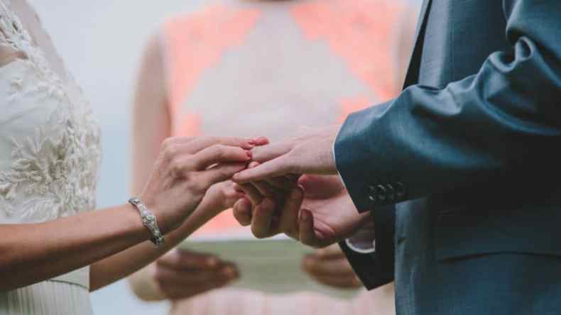 زواج الرجل بأخت زوجته بعد وفاتها بين الرفض والقبول..