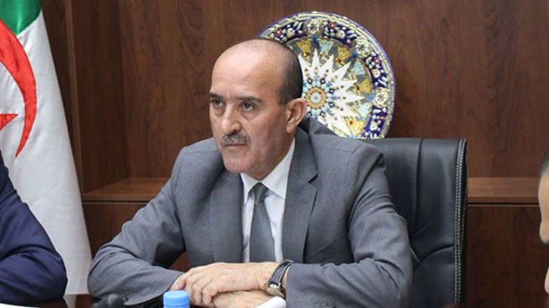 الداخلية ترخص بتنقل الأزواج