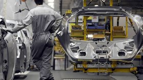 كل التفاصيل عن عودة تركيب واستيراد السيارات