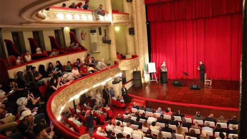 مهرجان الأغنية الوهرانية يعيد أحمد وهبي وبلاوي الهواري إلى الواجهة