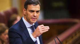 سانشيز يتهم أكبر أحزاب المعارضة بدعم الجزائر