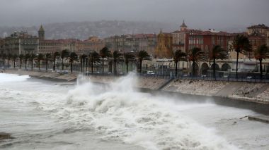 Alerte: Un risque “très élevé” de tsunami en Méditerranée