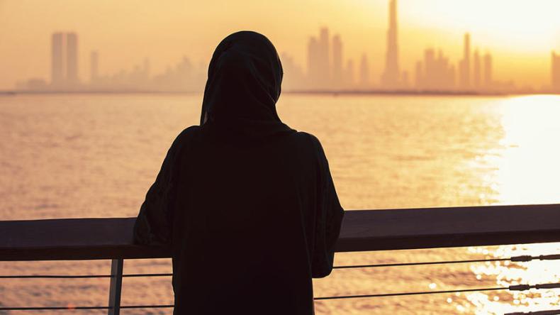 الإمارات: منح المزايا الكاملة لأبناء المواطنات المقيمين في الصحة والتعليم