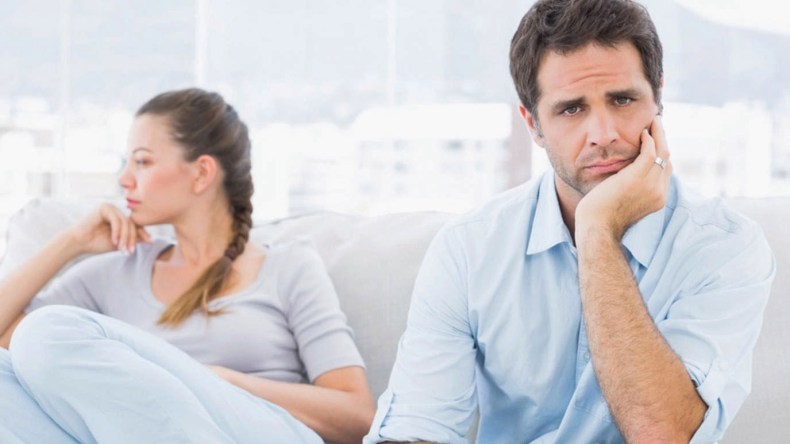 أزواج وزوجات يعيشون مأساة نتائج قراراتهم