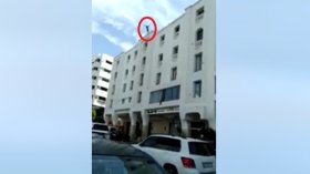 هذه حقيقة الفيديو المتداول لانتحار سائق سيارة أجرة بالمغرب؟