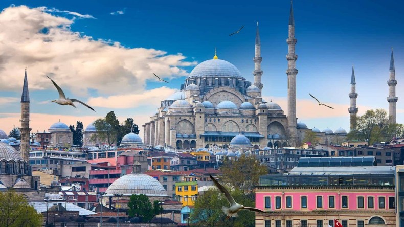 ارتفاع عدد السيّاح الأجانب في تركيا بنسبة 128 بالمئة !