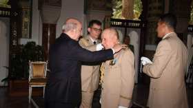 الرئيس تبون يقلد الفريق شنقريحة رتبة فريق أول