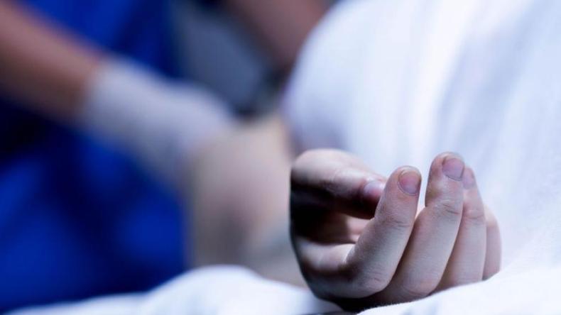 مصرية تحاول سرقة بصمة أختها المتوفاة أثناء تغسيلها