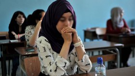 مطالب بإلغاء “البكالوريا الفرنسية” بالجزائر