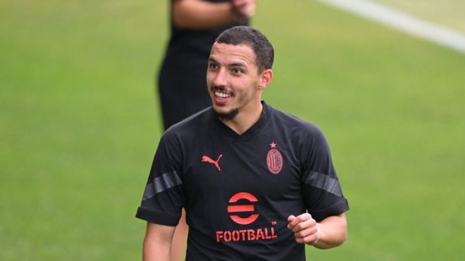 بن ناصر يرفض تجديد العقد