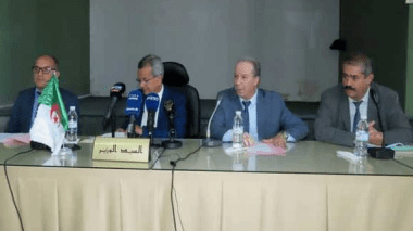 Maladies transmissibles: Benbouzid appelle au respect des règles d’hygiène pendant la saison estivale