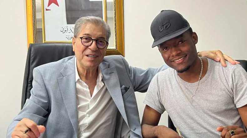 بلوزداد يجلب لاعبا دوليا كاميرونيا ويُعسكر في تونس