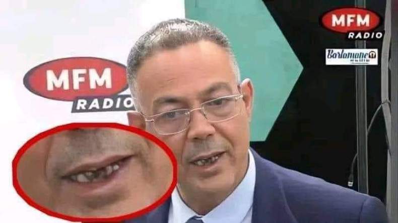 لقجع جارية قبيحة ترقص بِطريقة فاحشة في قصر “المخزن”