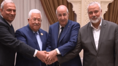 Le Président Tebboune réunit a Alger le Président Mahmoud Abbas et Ismaïl Haniyeh