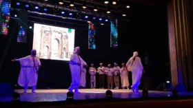 الأتراك يرقصون “لعلاوي” وتمنراست تنقل تراث الصحراء