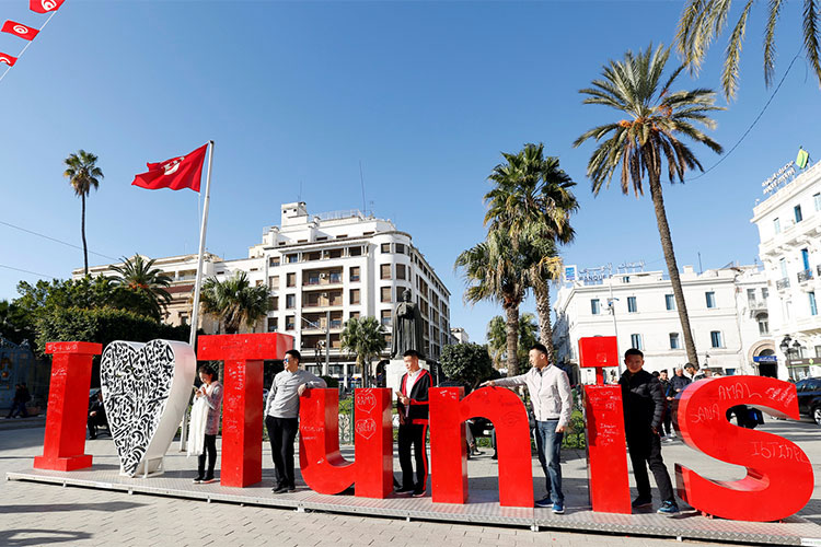 DZD 50.000 to Spend 10 Days With Family in Tunisia