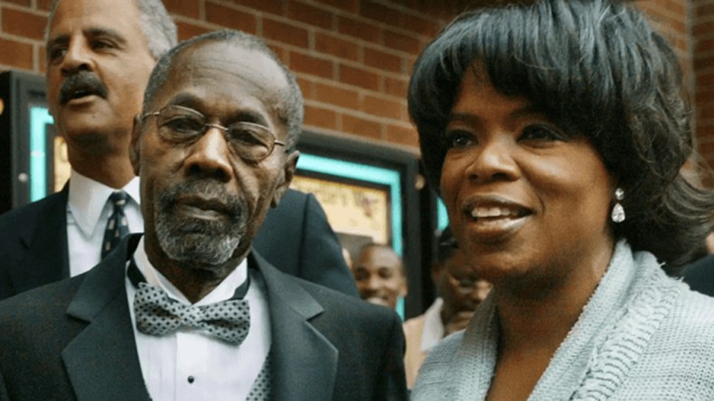 أوبرا وينفري تودّع والدها بهذه الكلمات المؤثرة بعد وفاته