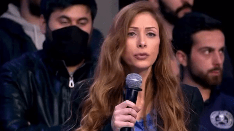 نائبة لبنانية تكشف تعرضها للتحرش تحت قبة البرلمان.. وهذا ما وجدته في مكتبها!