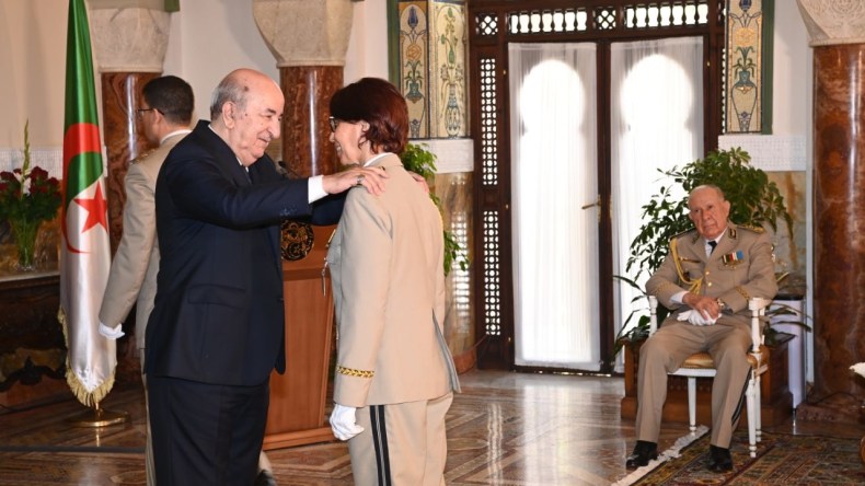 الزهرة بوعناش.. ثاني امرأة برتبة لواء في الجيش الجزائري