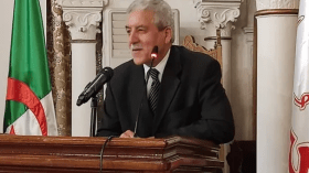 “خطأ فادح” ينهي مسيرة هميسي على رأس جريدة الشعب
