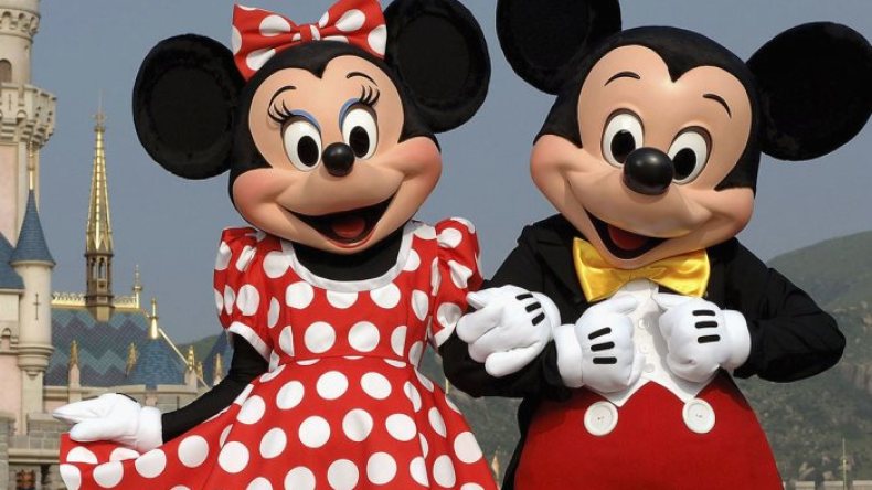 ديزني تهاجم براءة الأطفال بمحتوى فاضح عن المثلية الجنسية!