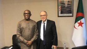تصفية الاستعمار في الصحراء الغربية محور لقاء بلاني بمفوض الاتحاد الإفريقي