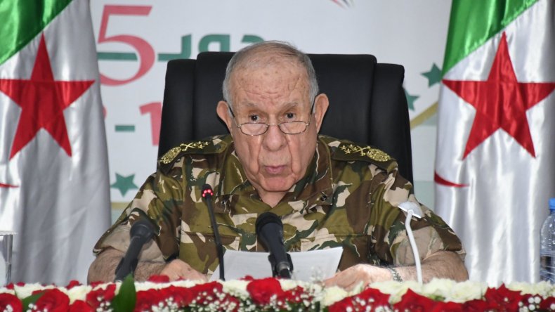 الفريق أول شنقريحة: نحرص على مضاعفة الجهود خلال شهر رمضان