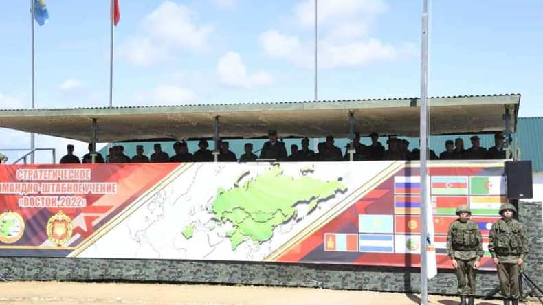 الجزائر تشارك في التمرين العسكري “الشرق 2022” بروسيا