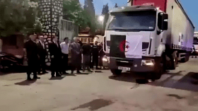 صناديق مالية وقوافل وشاحنات لإغاثة الشرق