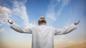 الاستقامة.. أقرب الطرق لإقامة العدل في الأرض