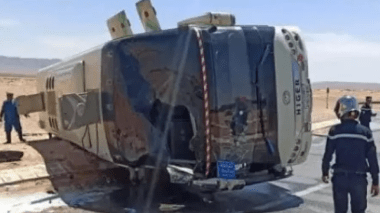 5 morts et 17 blessés dans un renversement d’un bus a Skikda