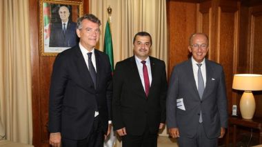 Financement français des projets des hydrocarbures et mines en Algérie