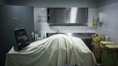 Un homme déclaré mort par erreur et transporté a la morgue en vie